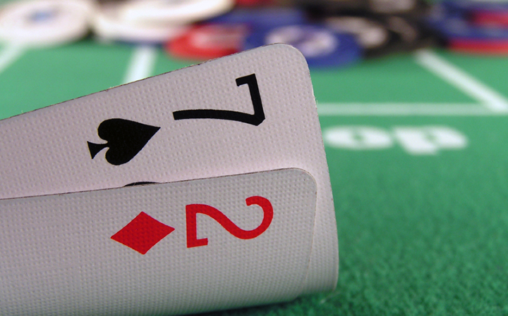 Лучшие карты для блефа в покере